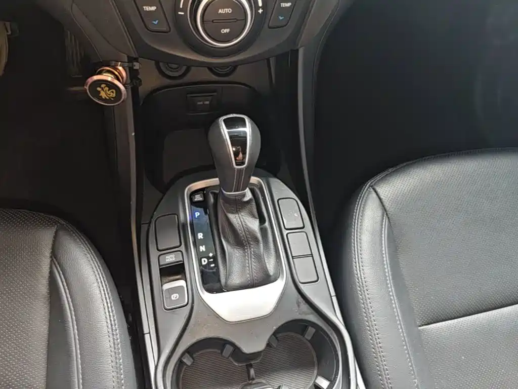 Hyundai Santa Fe — миниатюра 14