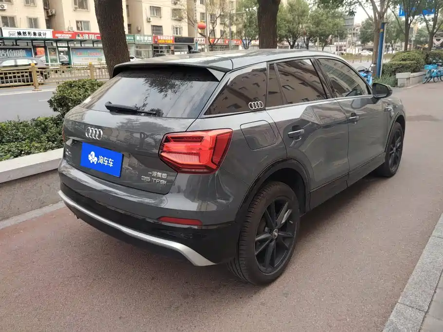 Audi Q2L — миниатюра 3