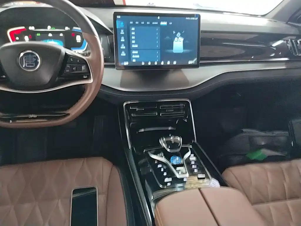 BYD Tang New Energy — миниатюра 13