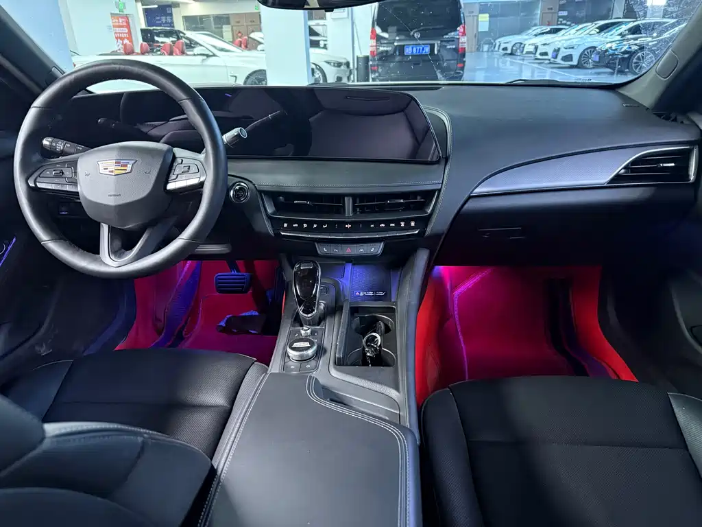 Cadillac CT5 — миниатюра 15