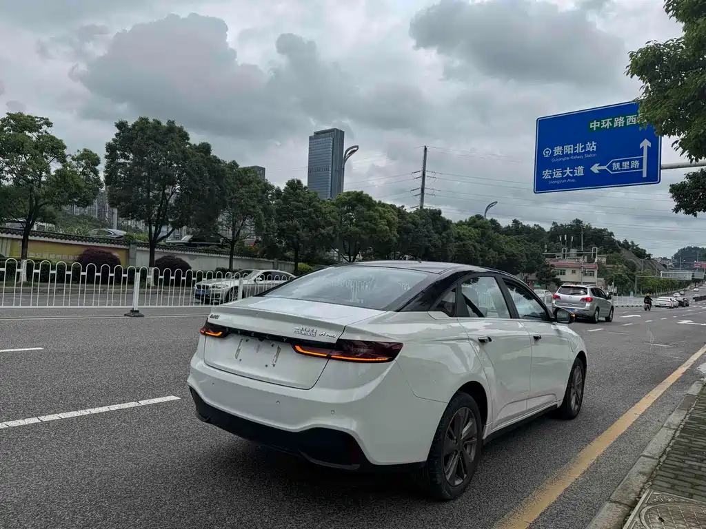 Geely A 2021 Pro Premium 600KM A600