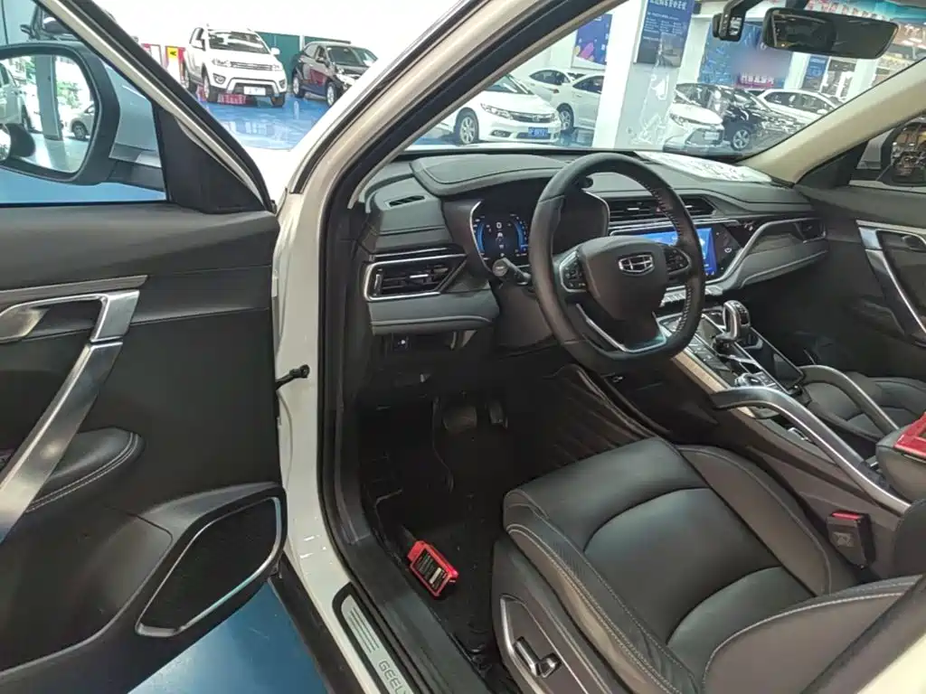 Geely Boyue — миниатюра 16
