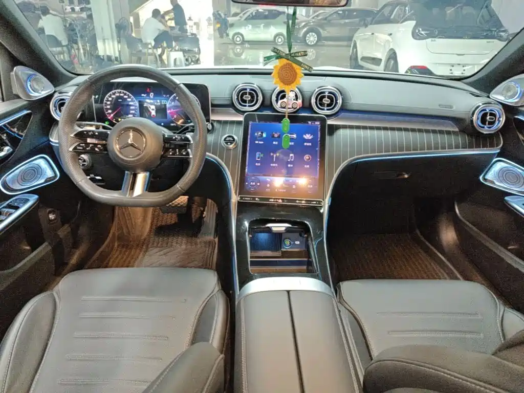 Mercedes-Benz C-Class — миниатюра 10
