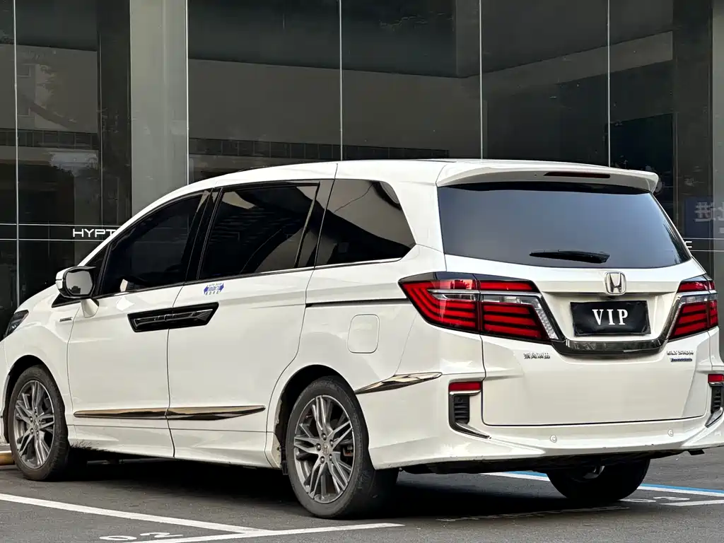 Honda Elysion — миниатюра 9