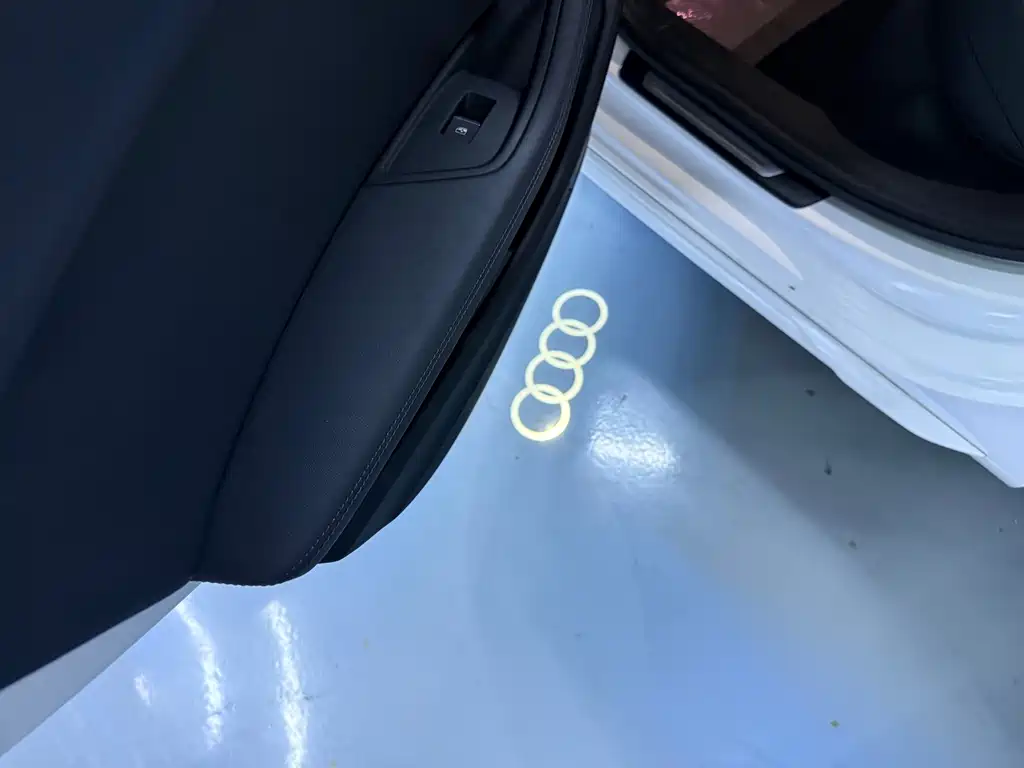 Audi A4L — миниатюра 11