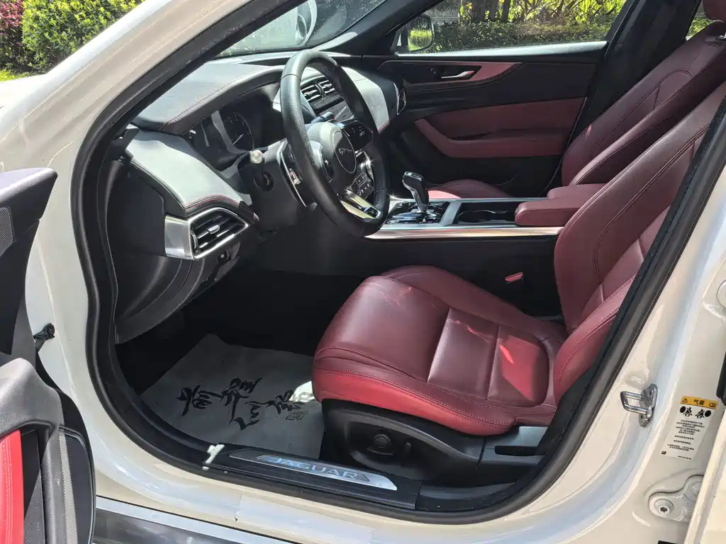 Jaguar XEL — миниатюра 7