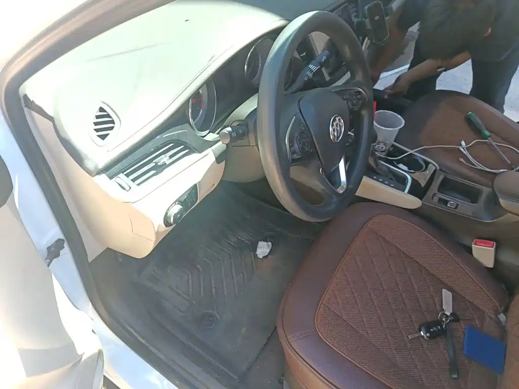 Buick Verano — миниатюра 17