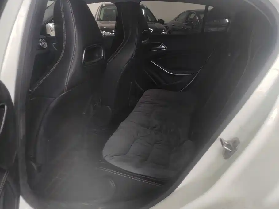 Mercedes-Benz GLA — миниатюра 11