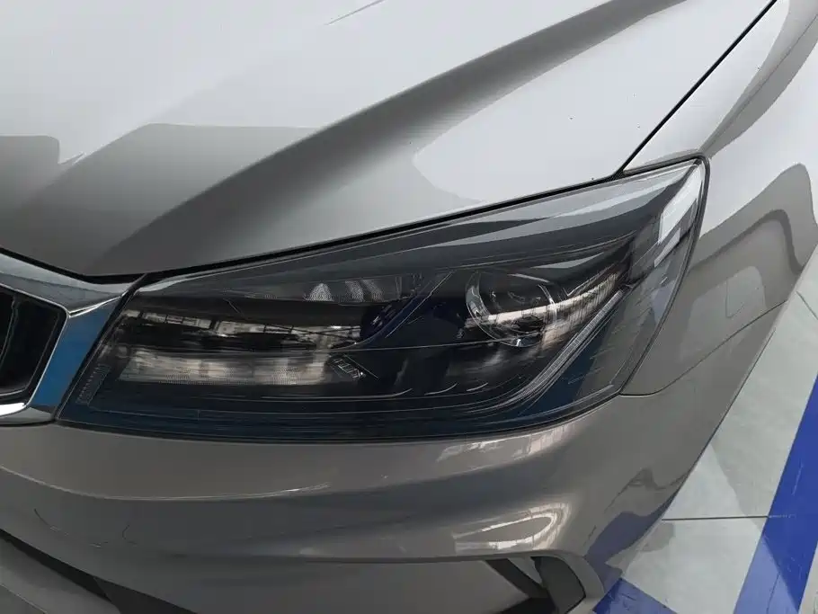 Geely Emgrand — миниатюра 5