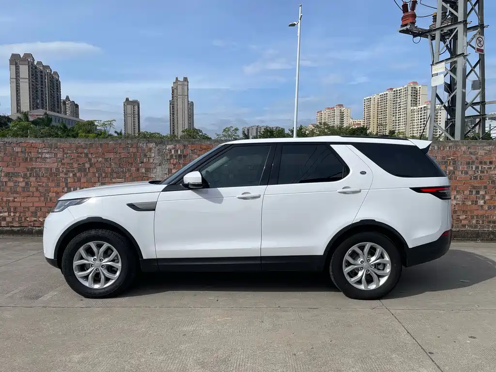 Land Rover Discovery 2019 3.0 SC V6 SE