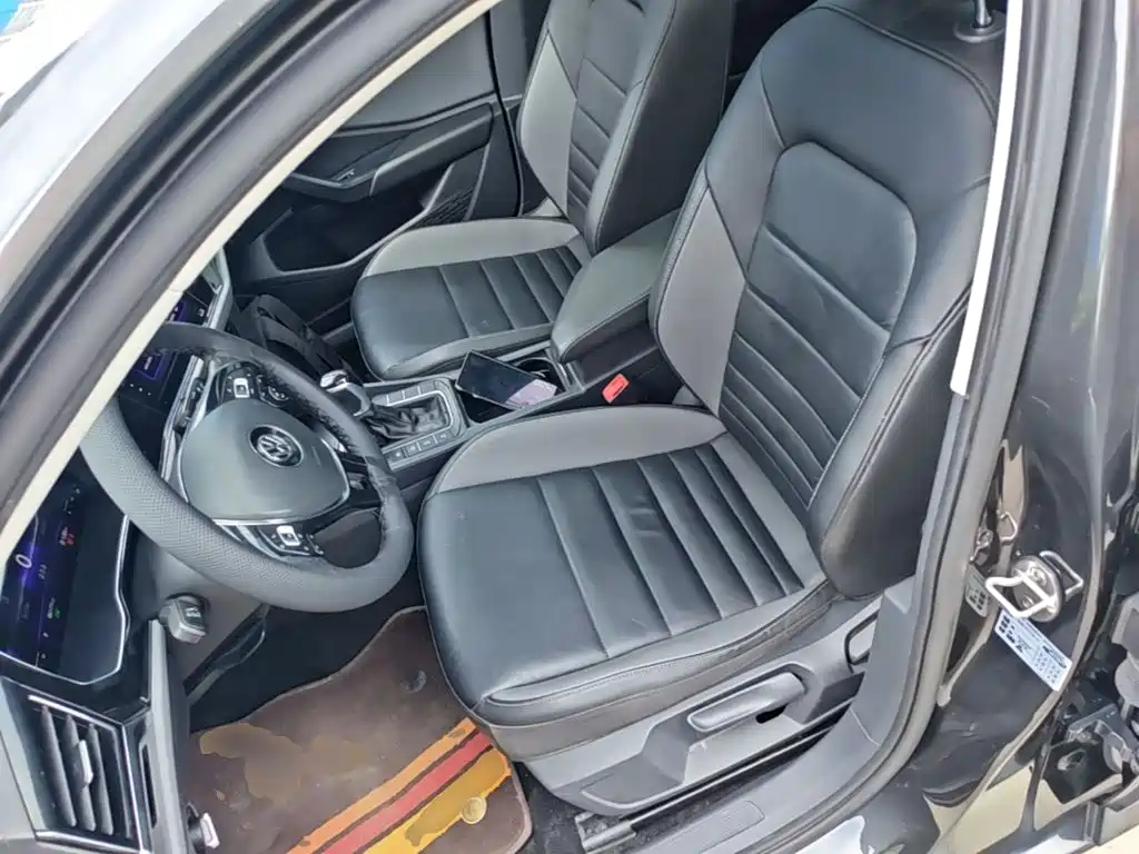 Volkswagen Sagitar — миниатюра 15