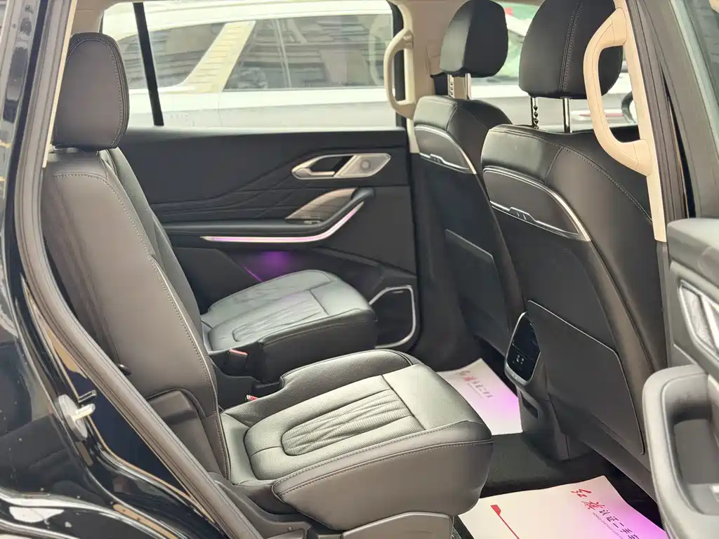 Hongqi Hongqi HS7 PHEV — миниатюра 10
