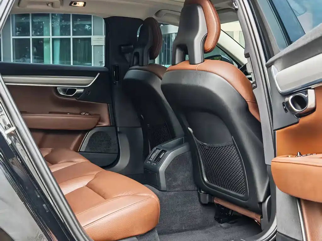 Volvo S90 — миниатюра 12