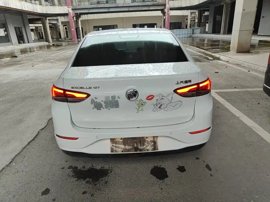 Buick Excelle — миниатюра 6
