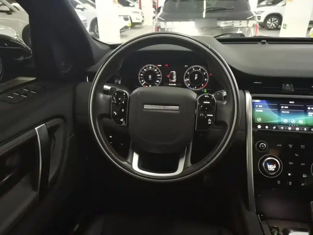Land Rover Discovery Sport — миниатюра 11
