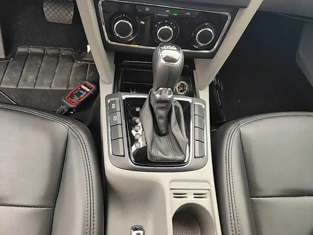 Skoda Superb — миниатюра 14