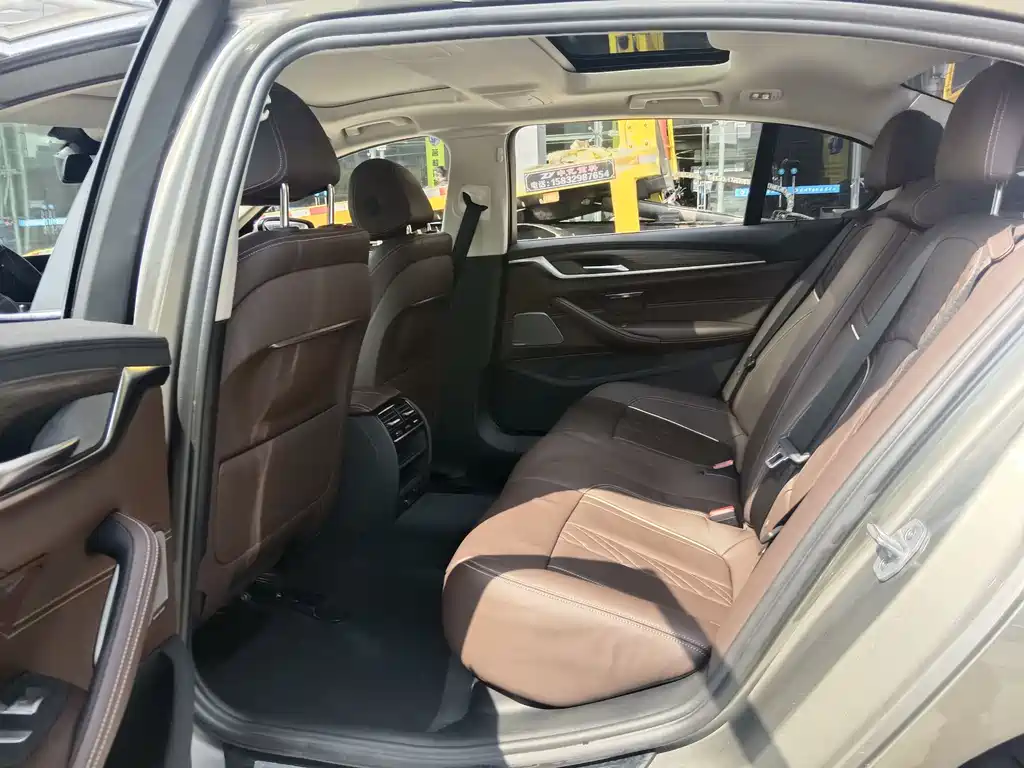 BMW 5 SERIES NEW ENERGY