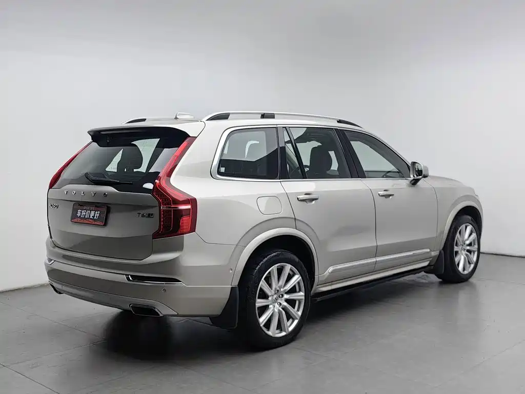Volvo XC90 — миниатюра 2