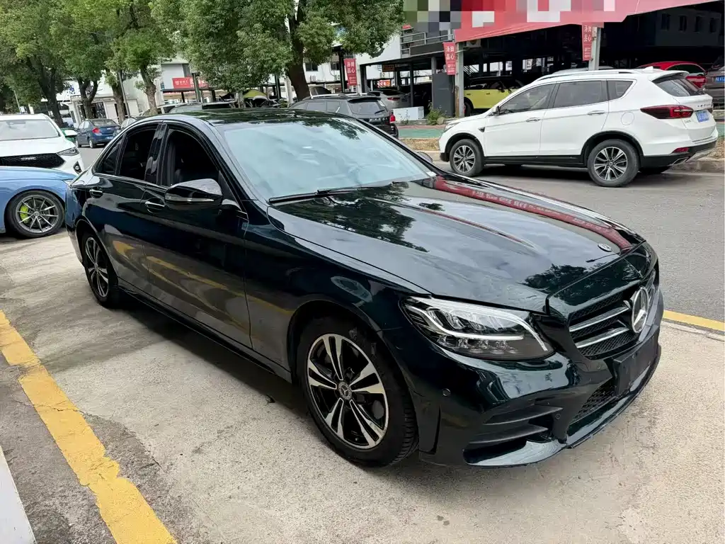 Mercedes-Benz C-Class — миниатюра 3