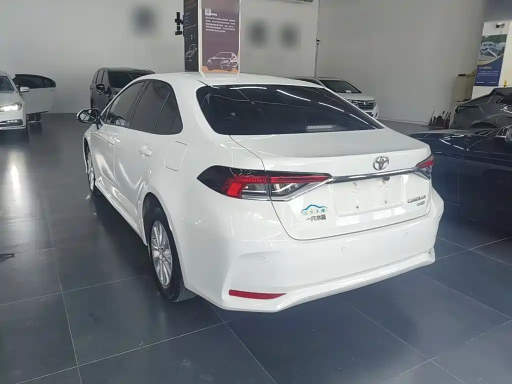 Toyota Corolla — миниатюра 5