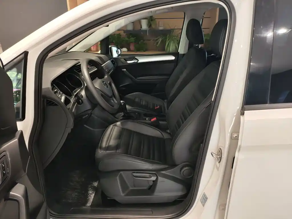 Volkswagen Touran — миниатюра 15