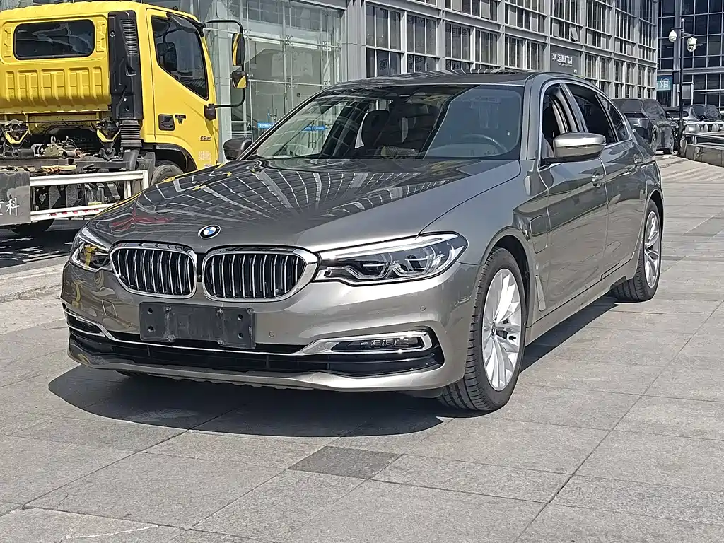 BMW 5 SERIES NEW ENERGY