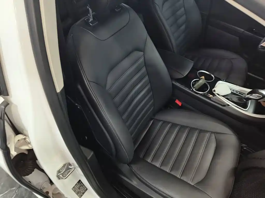 Ford Mondeo — миниатюра 25