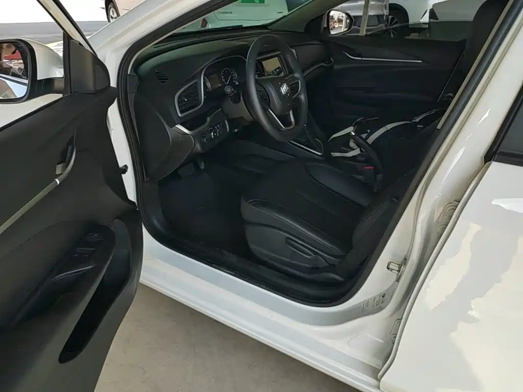 Buick Excelle — миниатюра 16