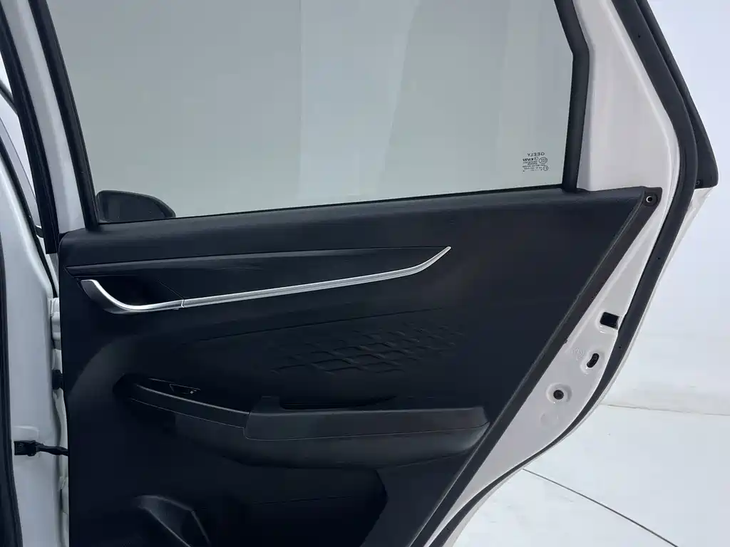 Geely Vision X3 — миниатюра 25