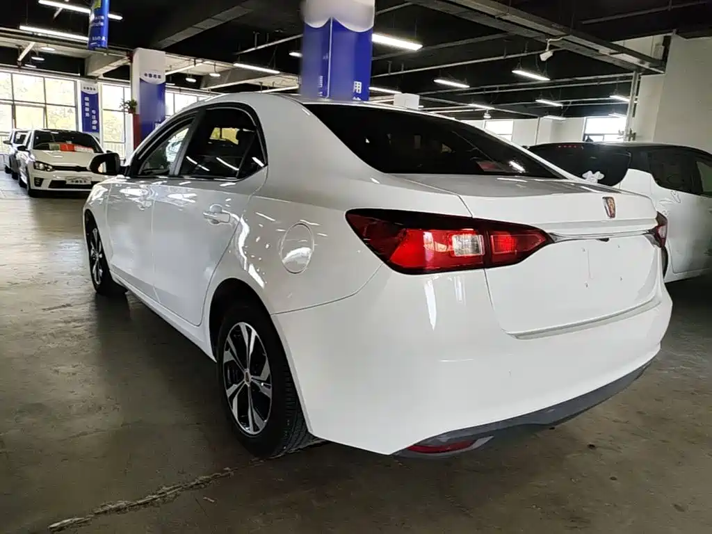 Roewe 360 — миниатюра 5