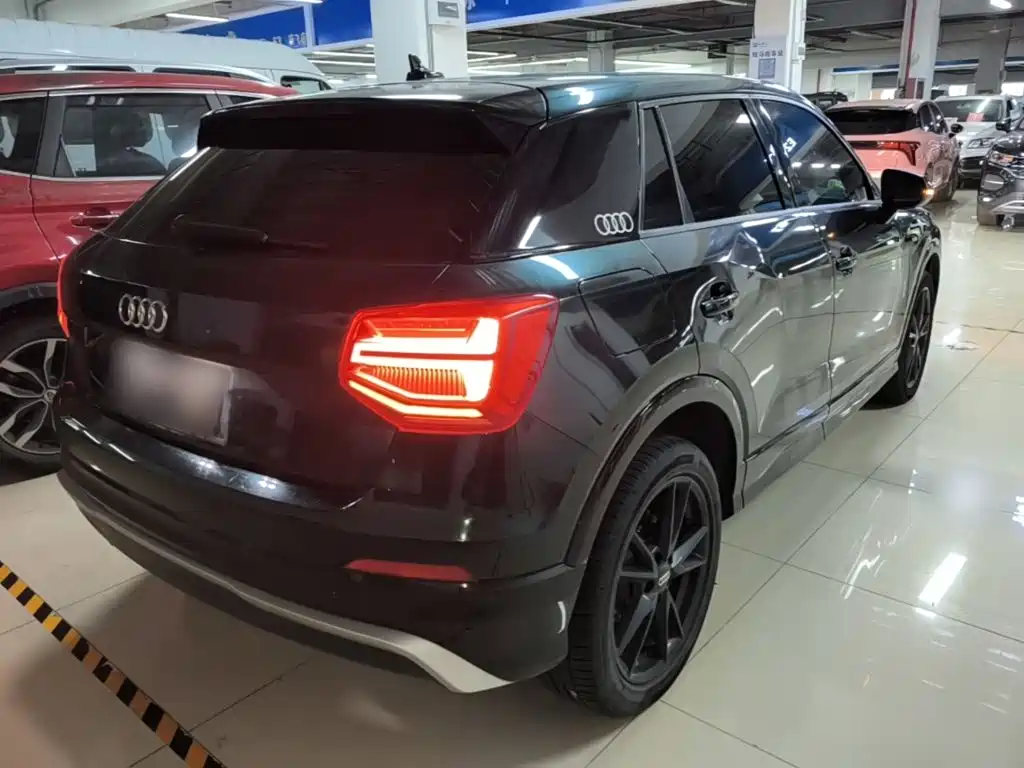 Audi Q2L — миниатюра 7