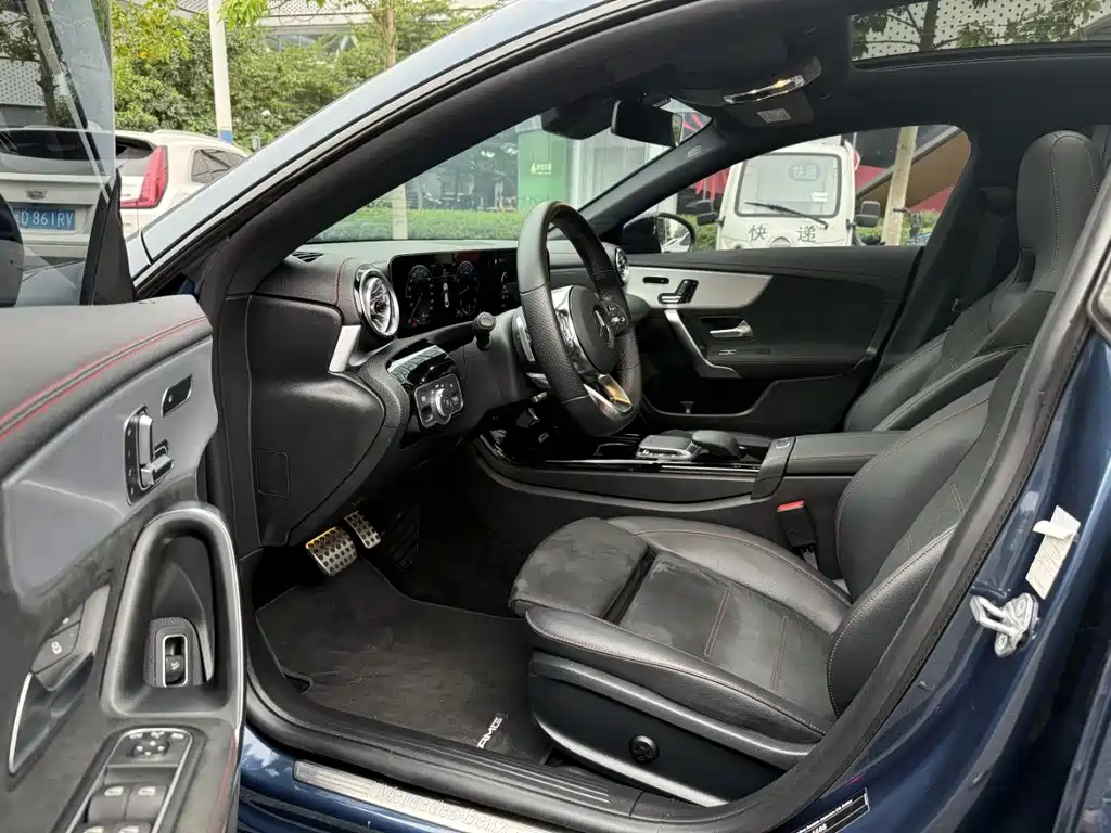 Mercedes-Benz CLA 2021 CLA 200 4MATIC