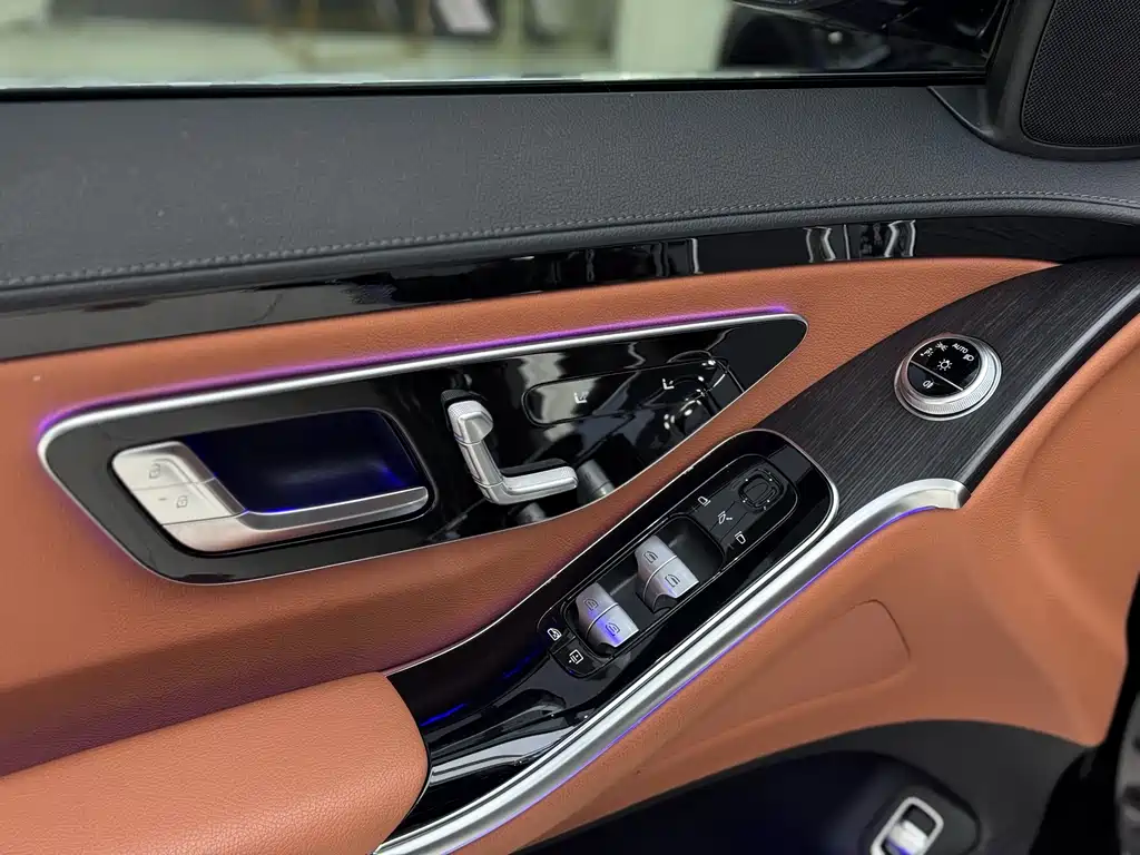 MERCEDES-BENZ S CLASS