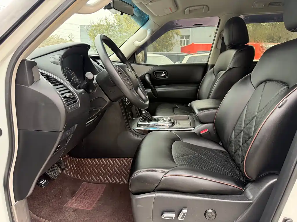 Nissan Patrol — миниатюра 4