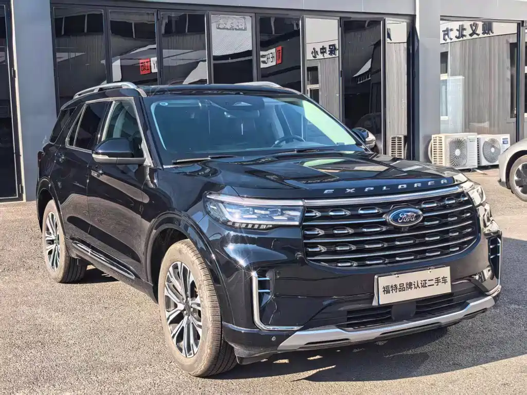 Ford Explorer — миниатюра 2