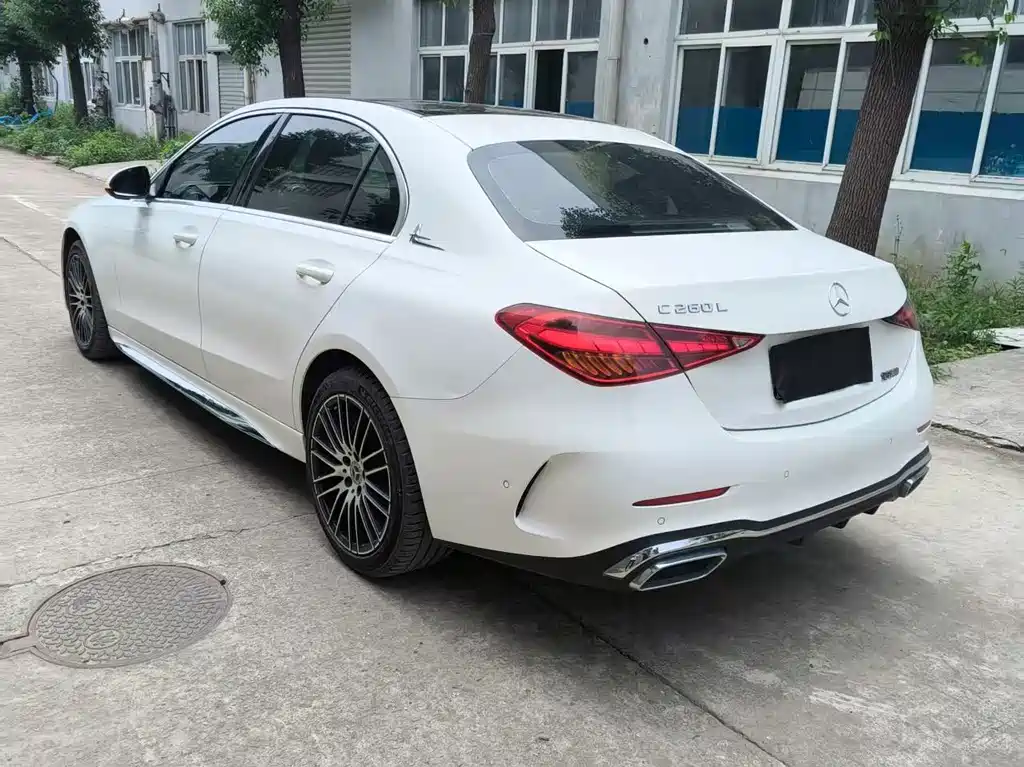 Mercedes-Benz C-Class — миниатюра 7