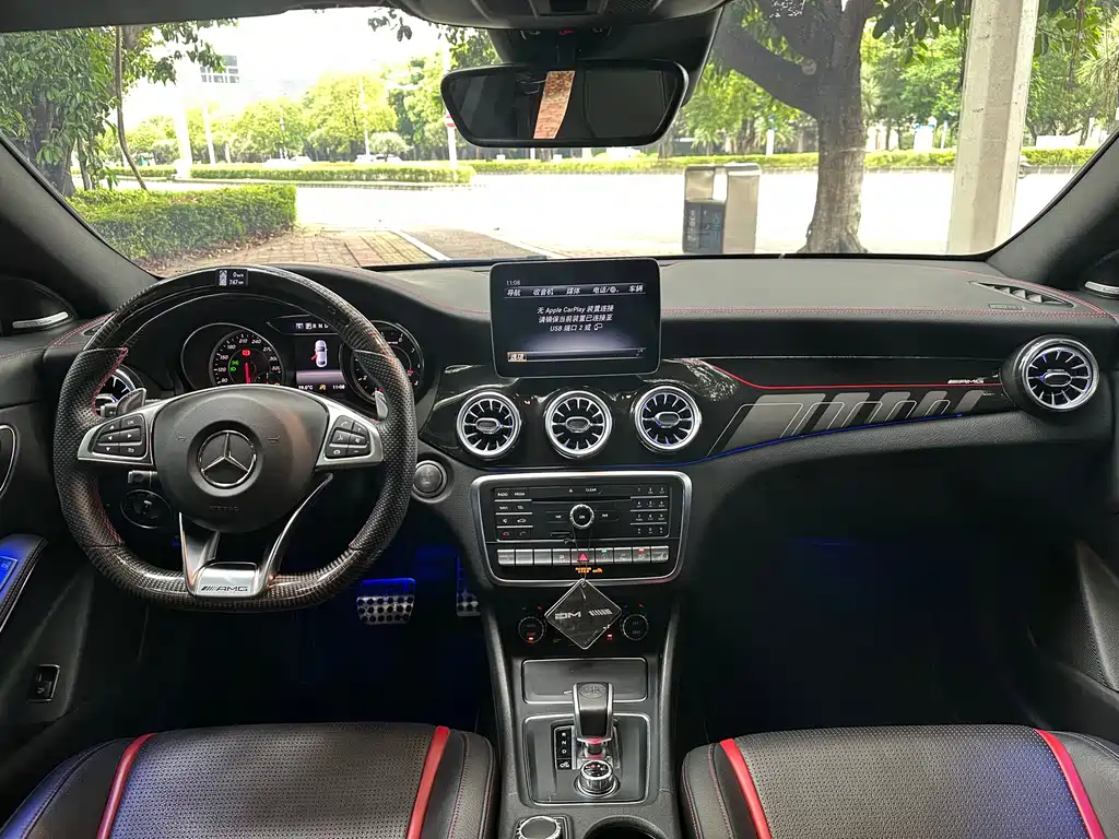 Mercedes-Benz GLA AMG — миниатюра 8