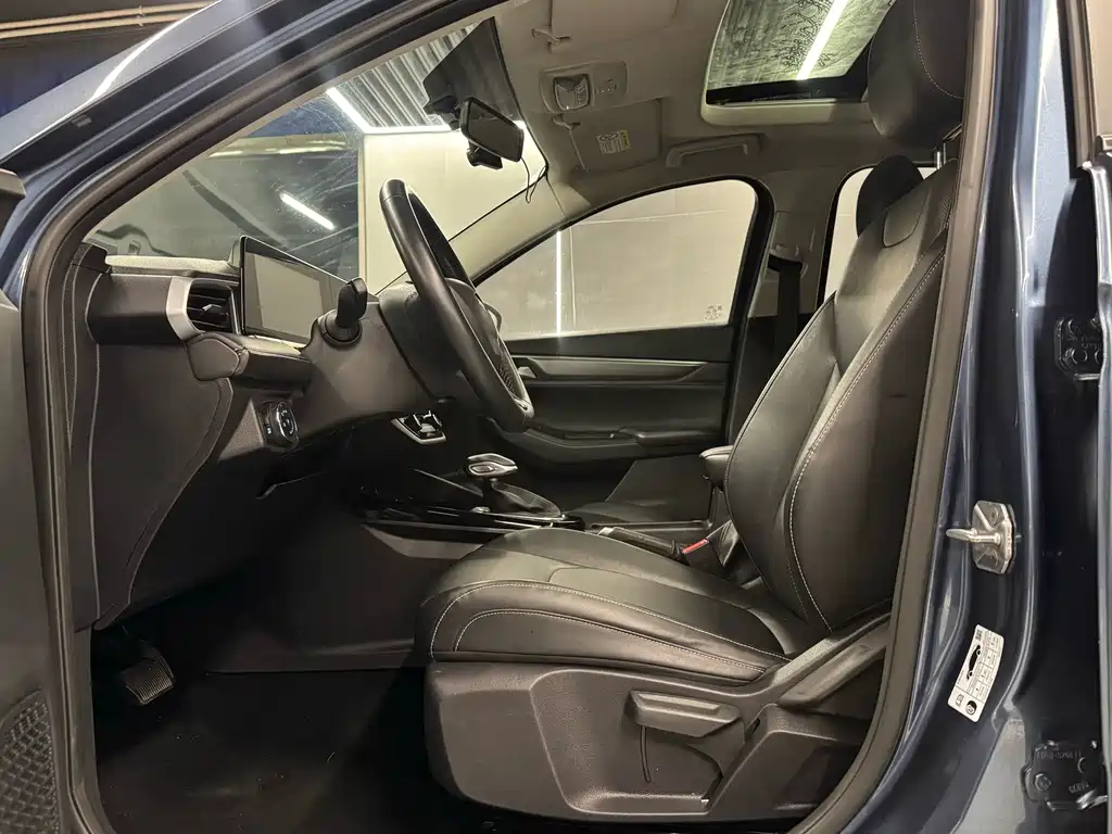 Ford Escort 2021 1.5L AT