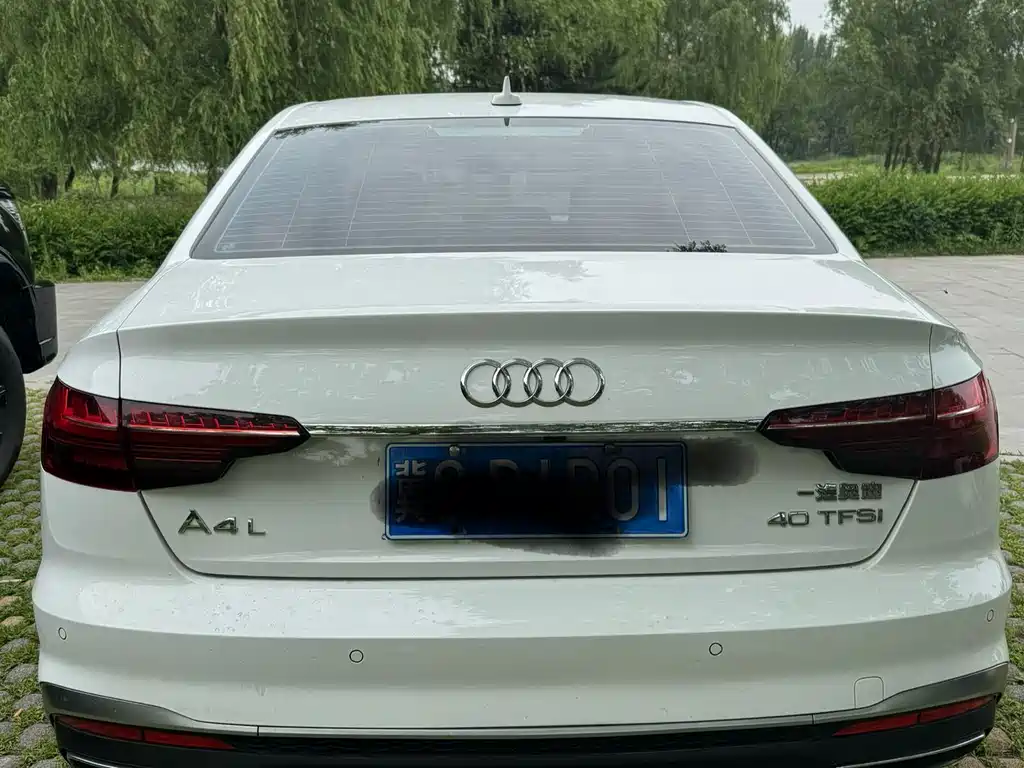 Audi A4L 2024 40 TFSI Luxury