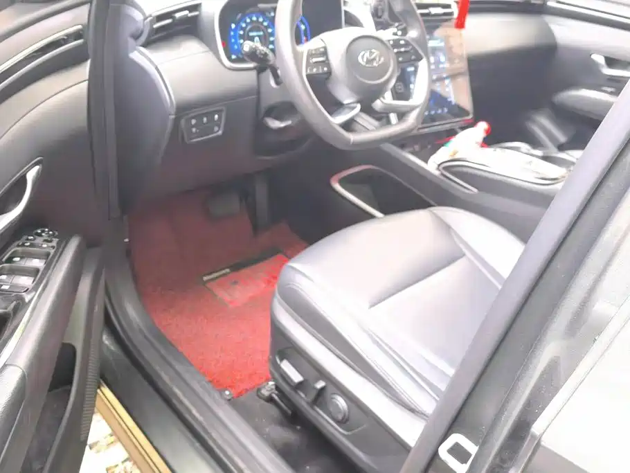 Hyundai Tucson — миниатюра 9