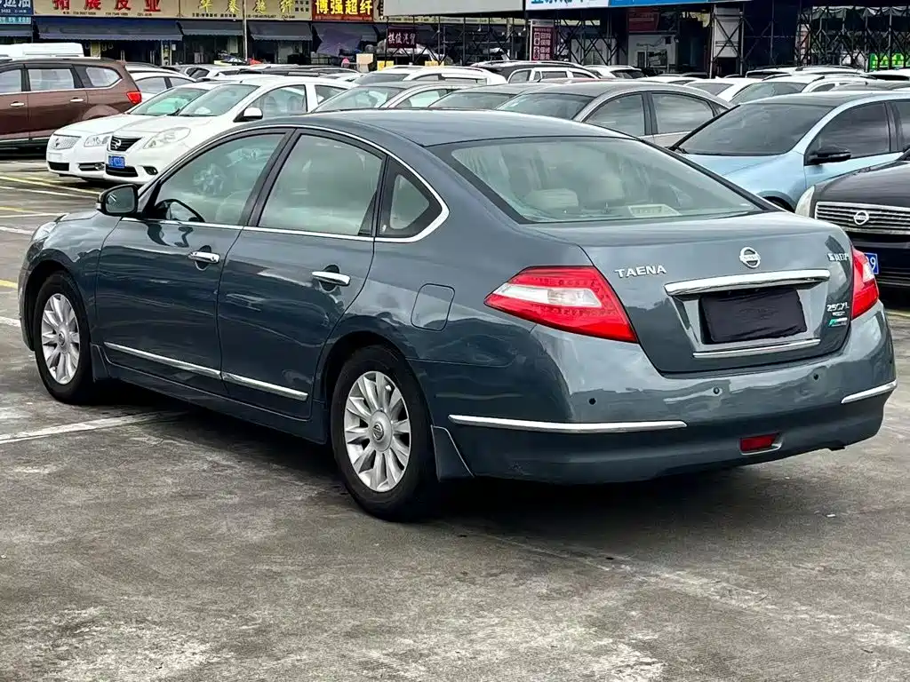 Nissan Teana — миниатюра 6