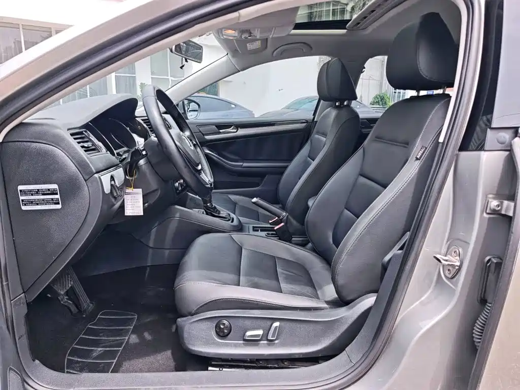Volkswagen Sagitar — миниатюра 11