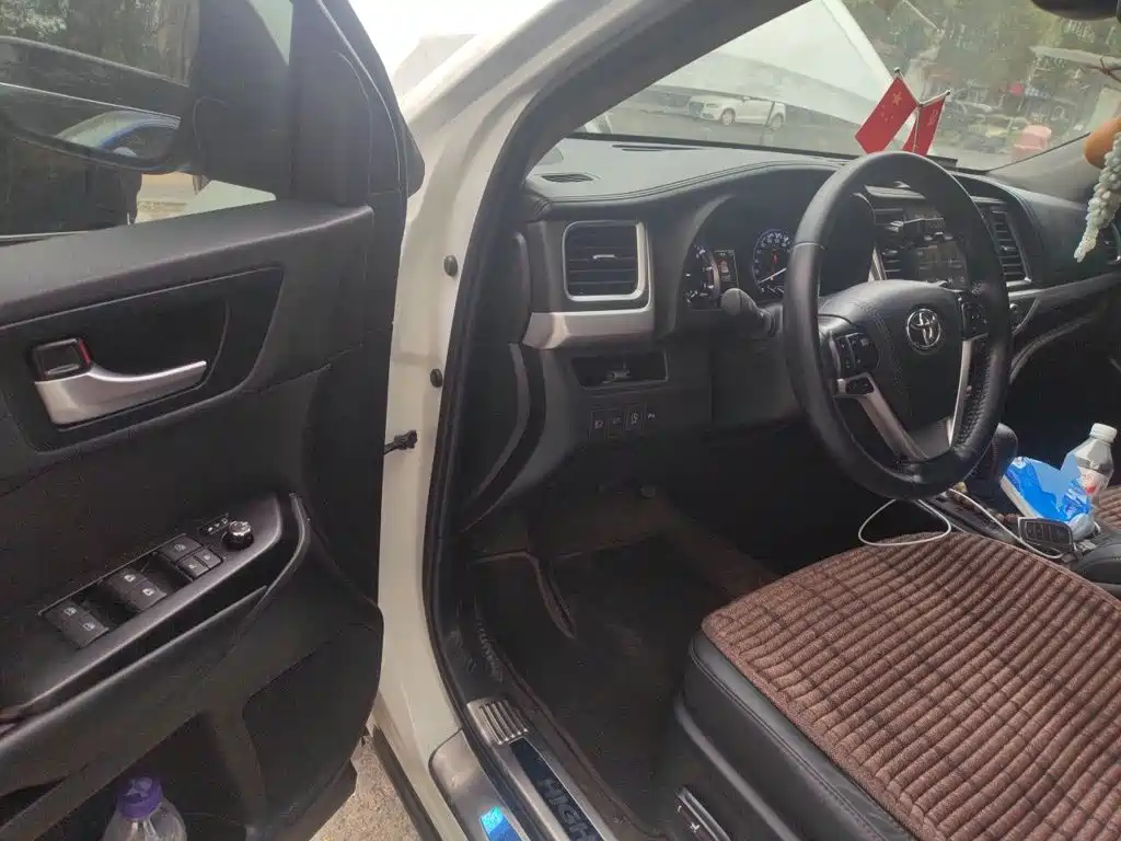 Toyota Highlander — миниатюра 12