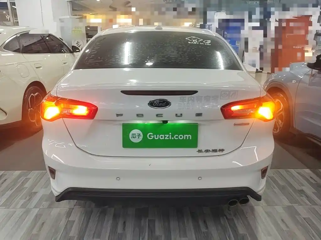 Ford Focus — миниатюра 6