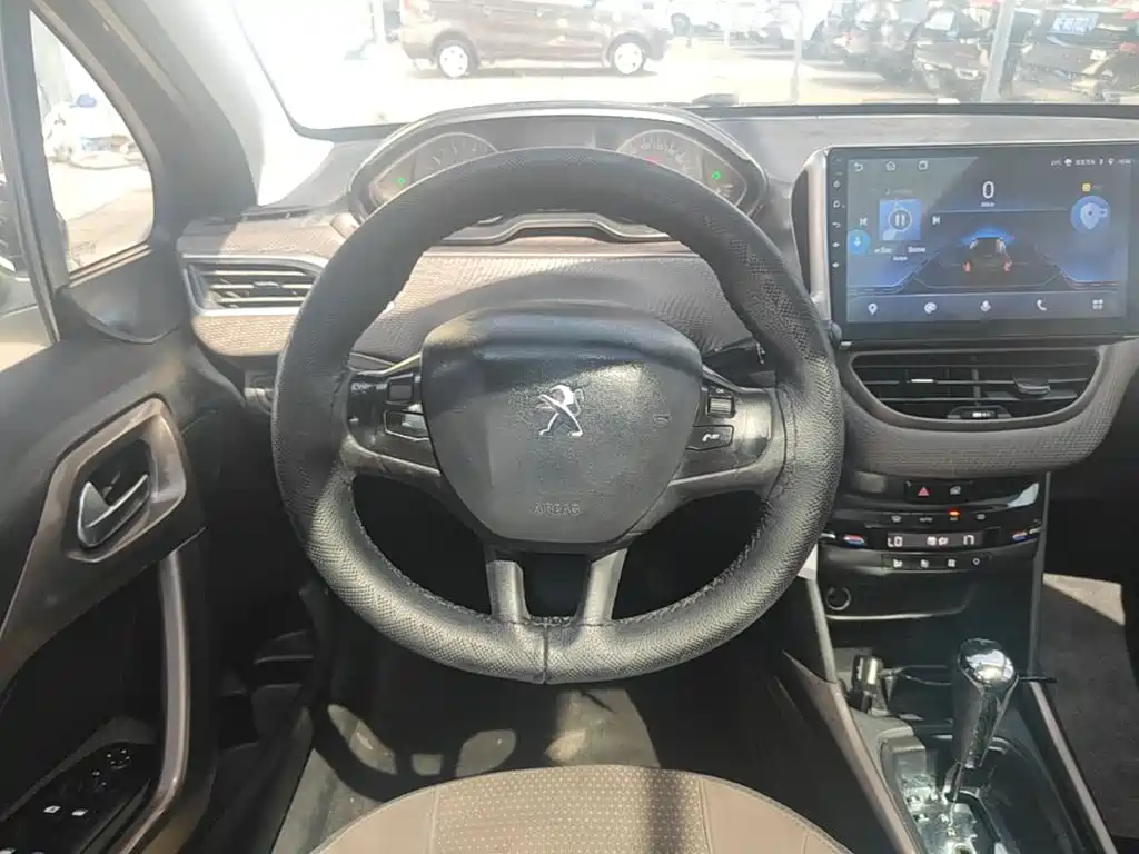 Peugeot 2008 — миниатюра 11