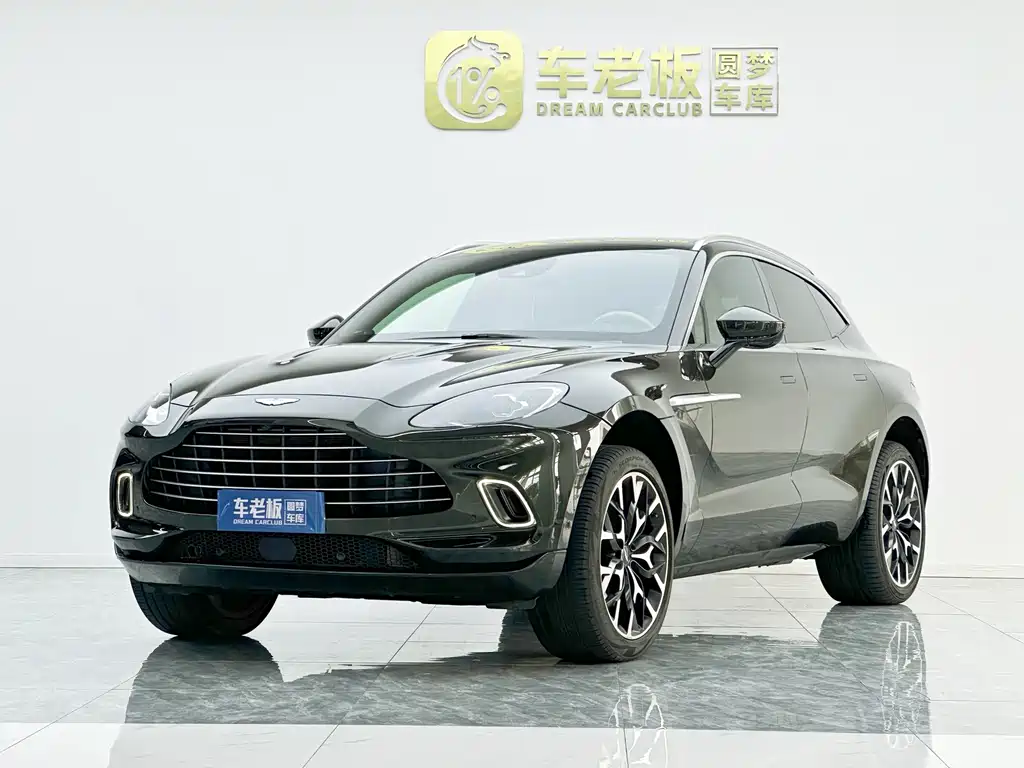 Aston Martin DBX