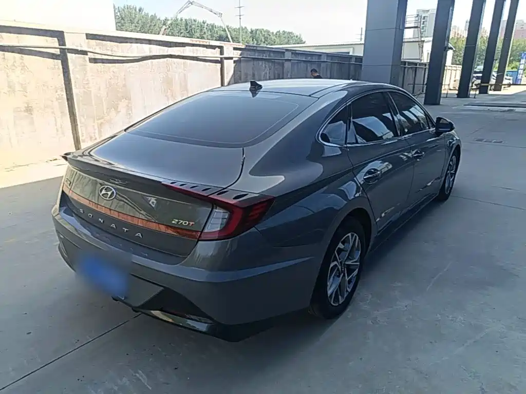 Hyundai Sonata — миниатюра 7