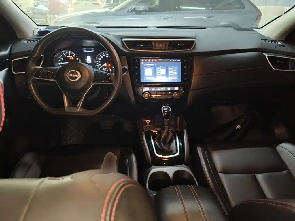 Nissan Qashqai — миниатюра 10
