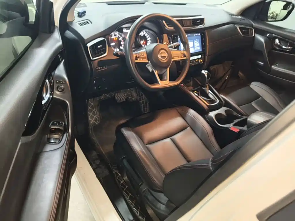 Nissan Qashqai — миниатюра 16