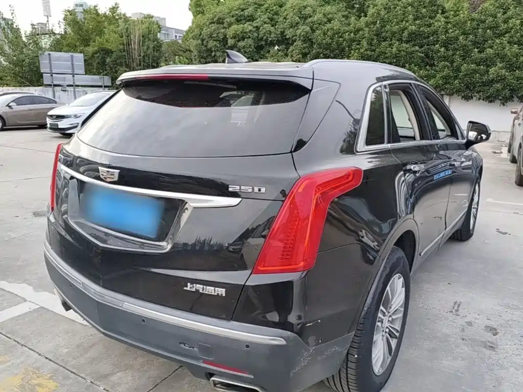 Cadillac XT5 — миниатюра 7
